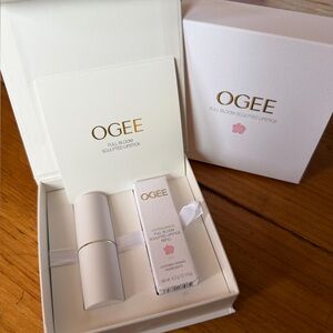 NEW Ogee Full Bloom Sculpted Organic Lipstick (Lulu - White Pink)
